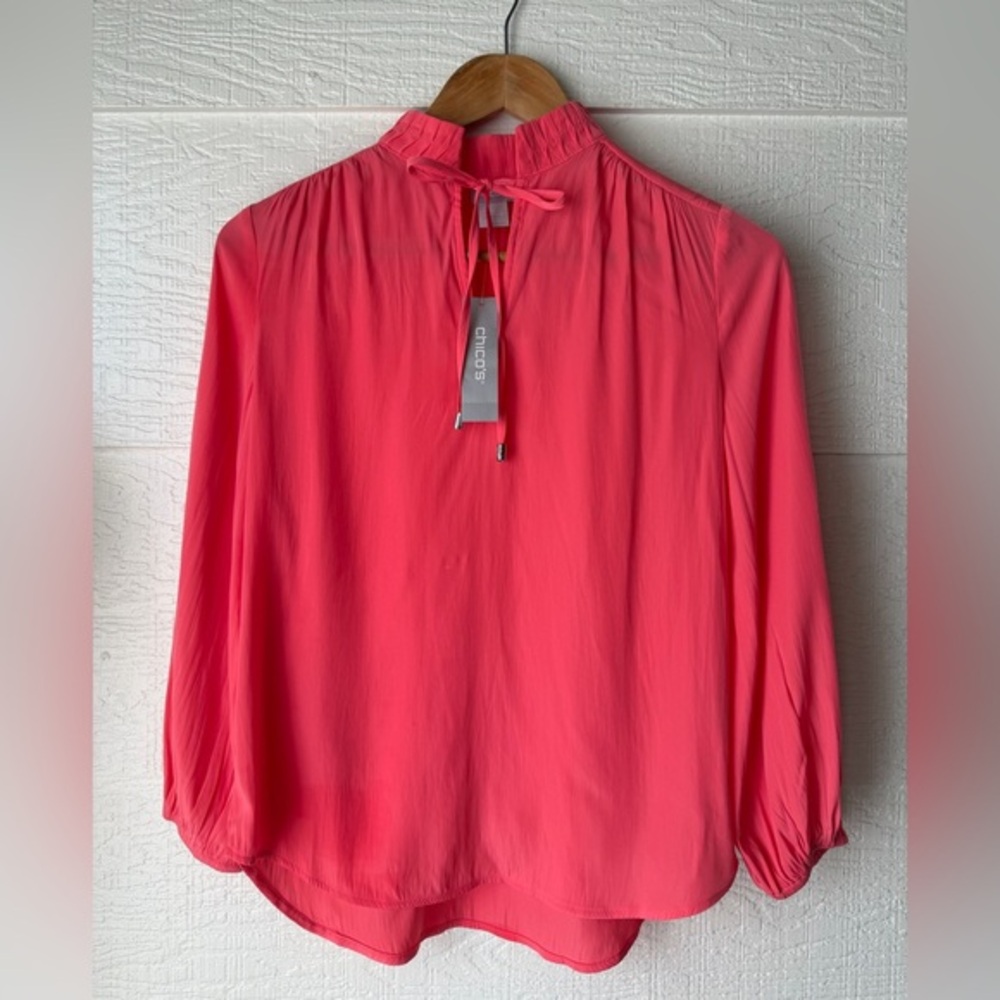 Chico’s Calypso Coral Tie Neck Blouse Size 00 NWT Flowing Top